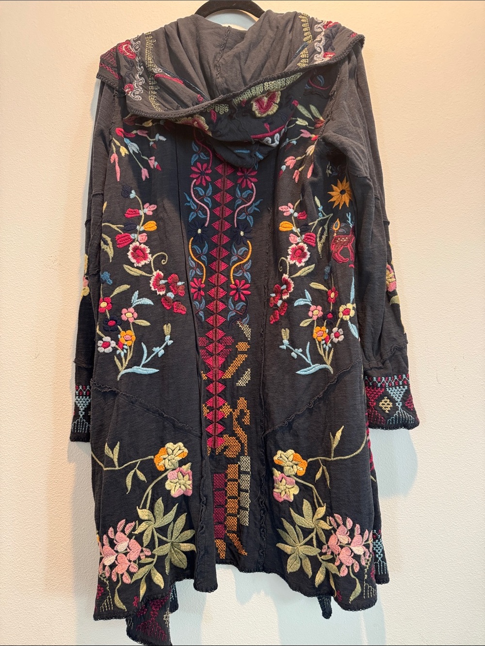 Johnny Was NWT Embroidered Boho Cardigan with Floral Details - Picture 5 of 5